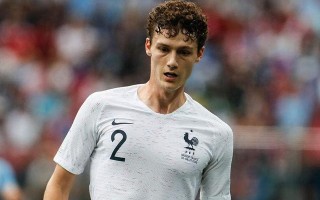 FB体育官网-赛场疯狂，冠军悬念令人期待