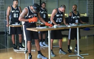 FB体育官方网站-马刺老将吉诺比利发布正式退役消息