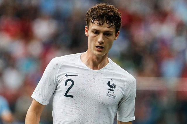 FB体育官网-赛场疯狂，冠军悬念令人期待-第1张图片-FB体育官网