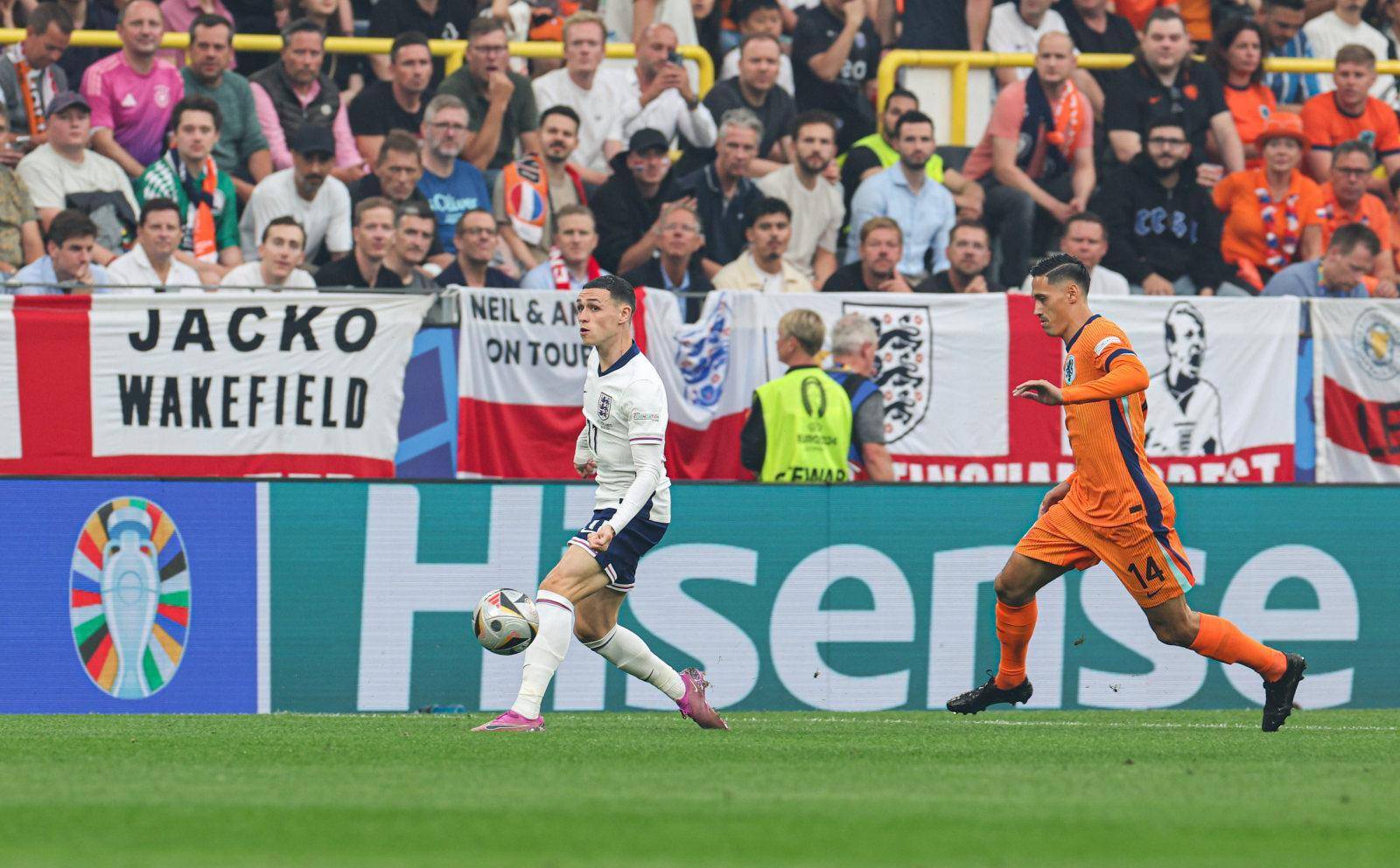 FB体育-欧洲杯预选赛:双方对拼,胜负见分晓-第2张图片-FB体育官网 FB体育-欧洲杯预选赛:双方对拼,胜负见分晓-第2张图片-FB体育官网