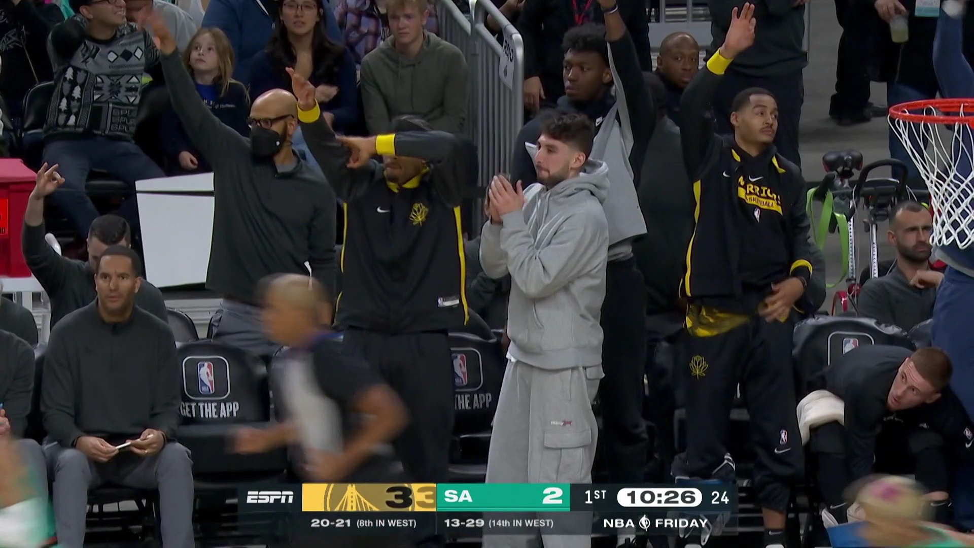 FB体育平台-四川队全员发威，主场一击即中豪取胜利-第2张图片-FB体育官网